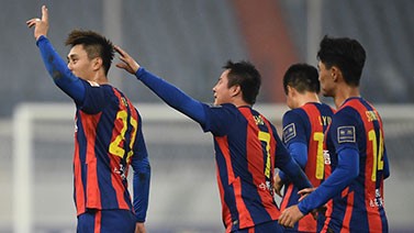 足协杯-朱建荣帽子戏法 青岛队3-2昆山FC