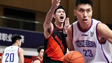 林庭谦32+8+8吴冠希22+15 天津胜江苏止5连败