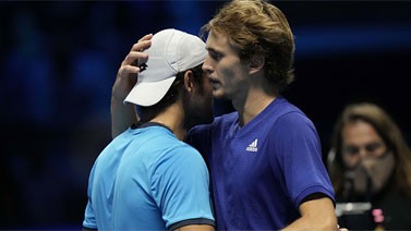 ATP总决赛-兹维列夫仅打一盘开门红 贝雷蒂尼伤退