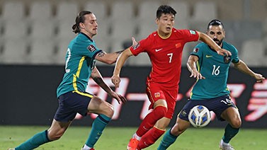 12强赛B组积分榜：国足5分仍居第五 落后第三名6分