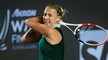 WTA总决赛-康塔维特三盘胜萨卡里 与穆古鲁扎争冠