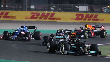 F1车队积分榜-梅赛德斯领先红牛5分 保留总冠军悬念