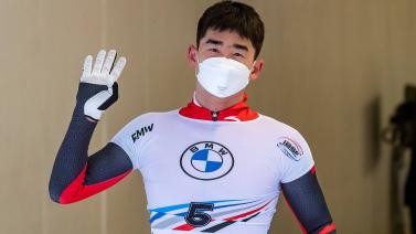 耿文强获中国钢架雪车男子单人项目首个世界杯冠军