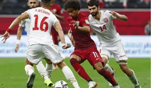 阿拉伯杯足球赛在卡塔尔揭幕 海湾球场亮相