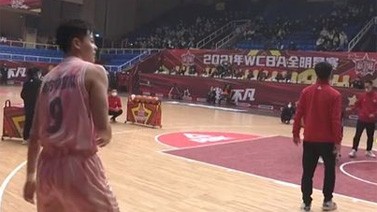 WCBA全明星三分赛：武桐桐15分夺冠 杨舒予仅7分