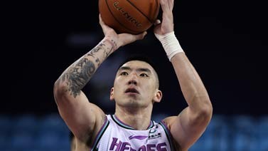 陶汉林23+18吴冠希24分 江苏肯帝亚遭山东逆转