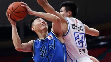 朱松玮22分斯蒂马克空砍40+17 四川力克宁波