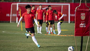 国足热身赛击败U23小队员 出征大名单几成定局