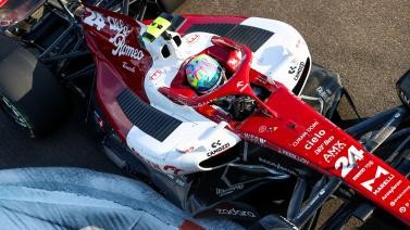 F1迈阿密大奖赛FP2：拉塞尔榜首 周冠宇第八