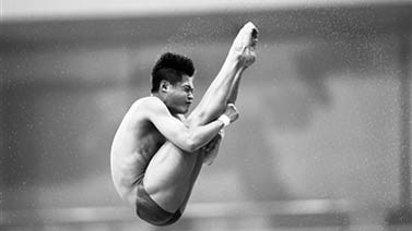 怀揣着对梦想的执着 杨健重整旗鼓继续圆梦之路