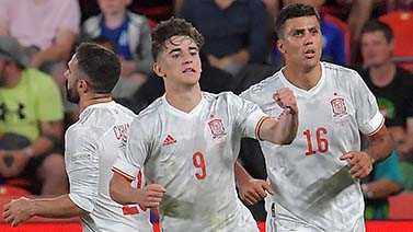 欧国联-加维国家队处子球 西班牙两度扳平2-2捷克