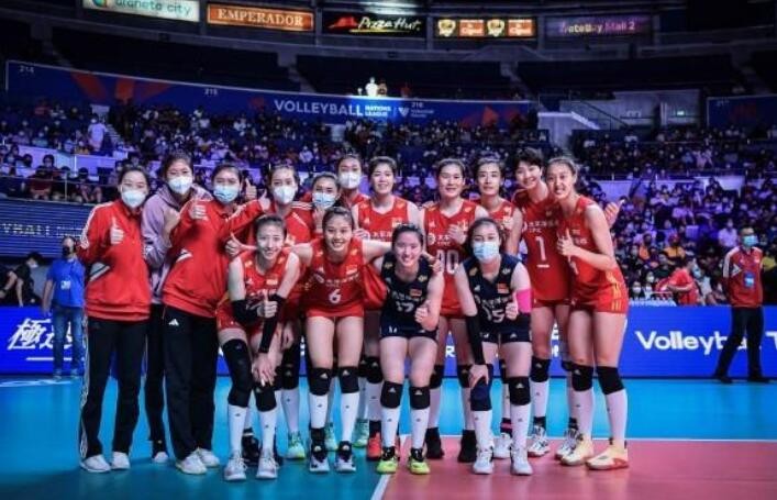 中国女排不敌美国队 世联赛菲律宾站两连胜遭终结