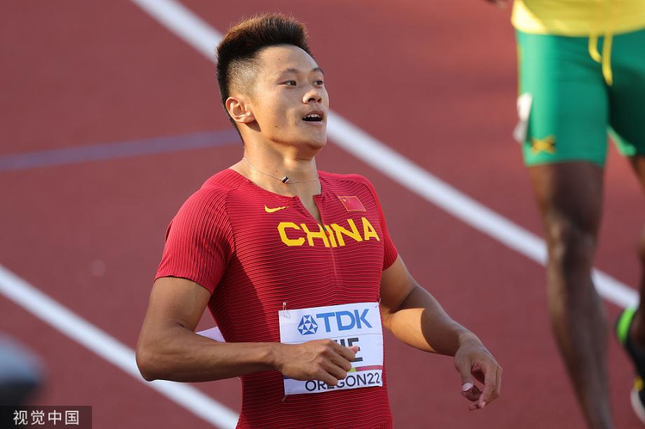 [图]谢震业200米预赛跑出20秒30 成功晋级半决赛
