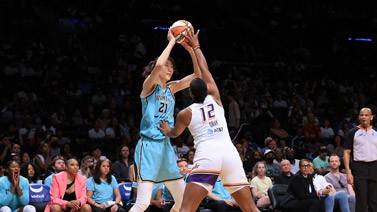 WNBA-韩旭7+3霍华德23+12 自由人大胜水星