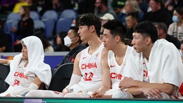 世预赛中国男篮vs哈萨克斯坦大名单出炉 周琦领衔