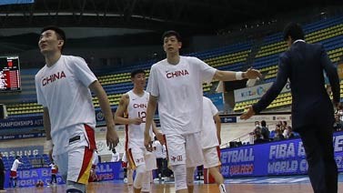 中国男篮6胜2负升至小组第2 最后四场不容有失
