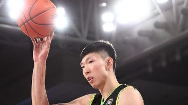 FIBA：亚大区这6名大个子值得关注 周琦大王入选