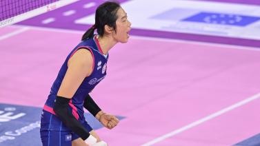 意甲女排斯坎迪奇3-0终结科内11连胜 朱婷夺21分