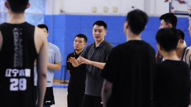 辽篮苦练备战第三阶段联赛 体能训练是重点