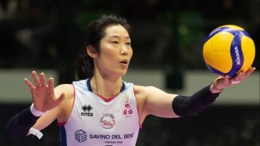意甲女排斯坎迪奇3-0完胜 朱婷15分单场MVP