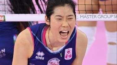 意甲女排同城德比斯坎迪奇3-2胜 朱婷26分荣膺MVP