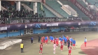 河南队：北京国安球迷投掷杂物 已向足协提起申诉