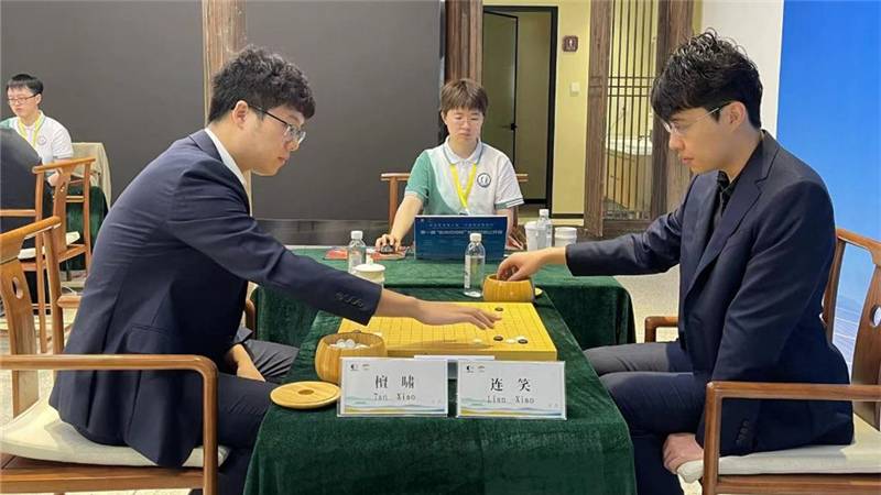 “衢州烂柯杯”世界围棋公开赛：李维清惜败申真谞无缘四强