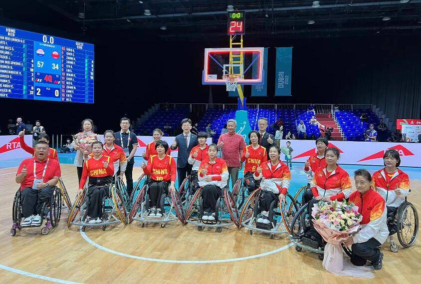 中国女子轮椅篮球队夺得世锦赛亚军 创造历史最佳战绩