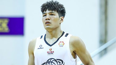 陈国豪当选2023年状元秀 CBA选秀或迎来拐点