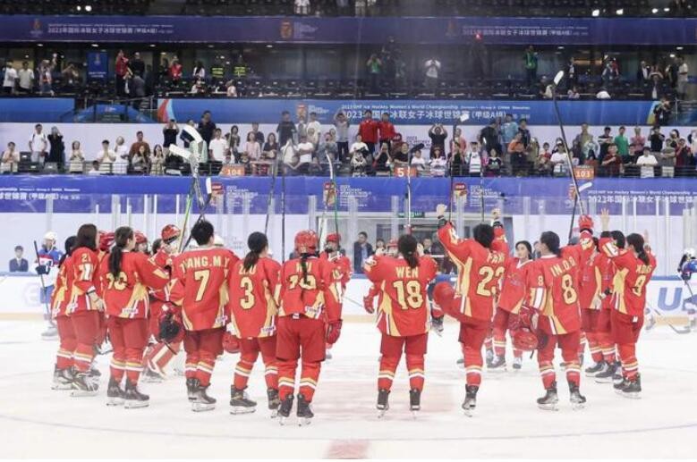 女子冰球世锦赛中国队首战力克斯洛伐克队