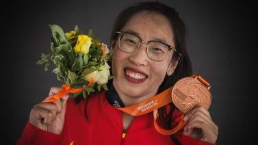 田径世锦赛-冯彬摘铜 掷出个人历史第二好成绩