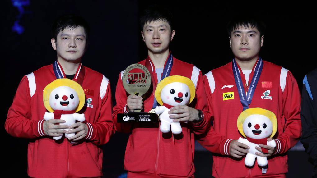 乒乓球亚锦赛收官 中国队包揽男单、女双冠亚军