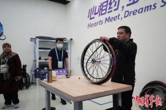 亚残运会赛场边上的特殊“医疗队”