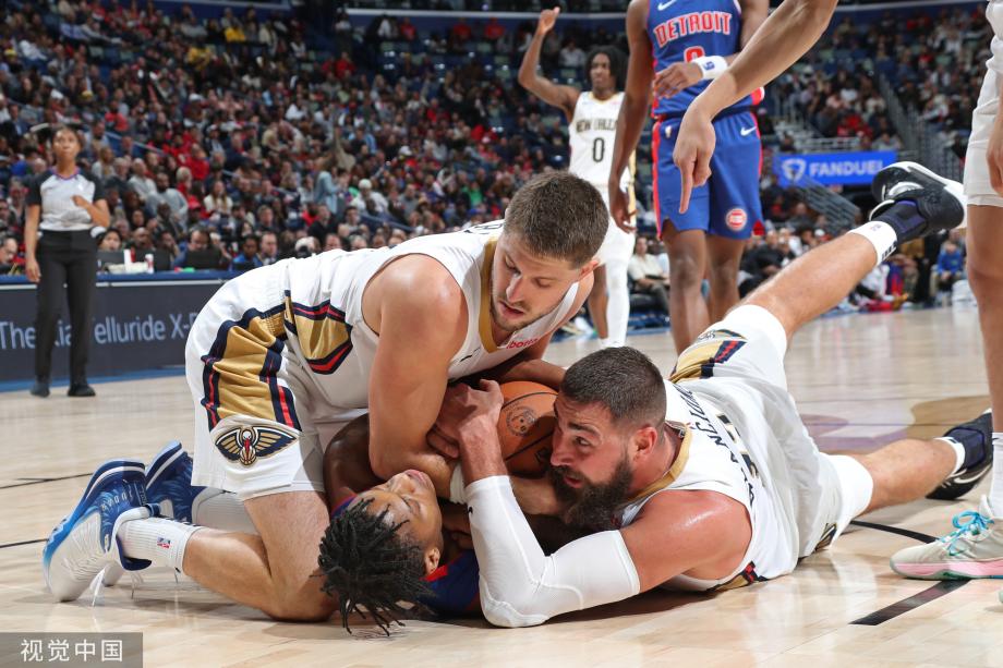 [图]NBA常规赛-鹈鹕125-116活塞 CJ33分4板5助