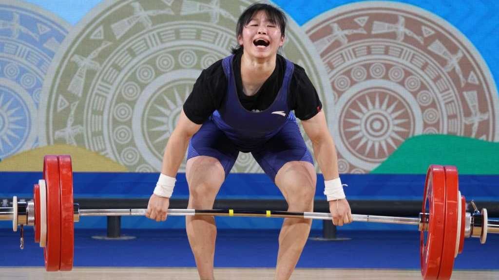 学青会 全天综合：上海队领跑游泳奖牌榜 李霜举重超世界青年纪录