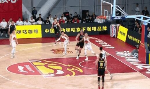 CBA综合：浙江击退上海 深圳送吉林九连败