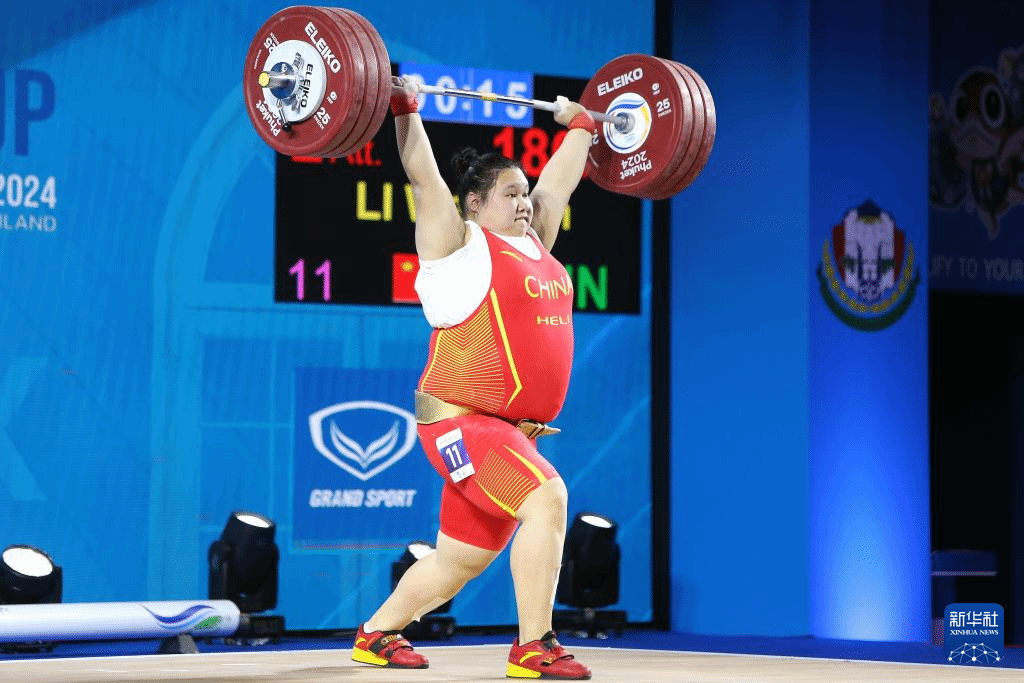 举重——世界杯：李雯雯收获女子87公斤以上级三金
