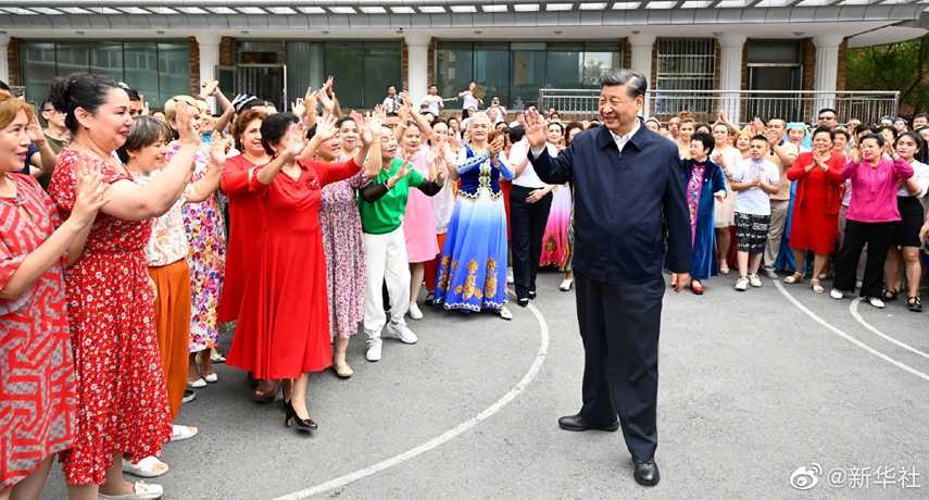 习近平在新疆乌鲁木齐市考察调研