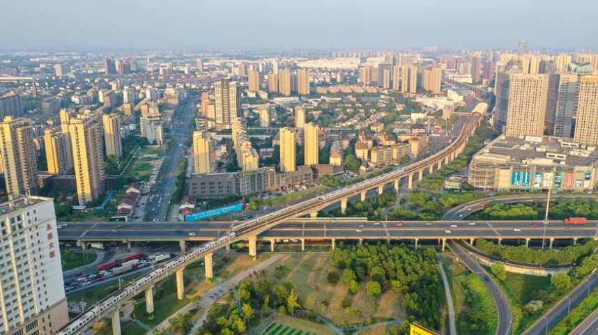 江苏昆山：跨省市地铁助力“同城”生活