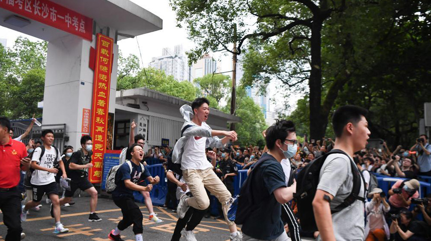 全国部分地区高考结束