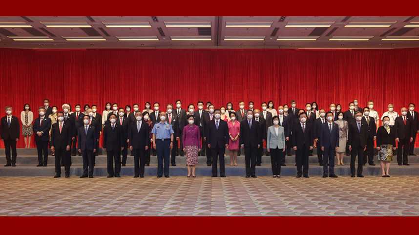 习近平会见香港特别行政区行政、立法、司法机关负责人 