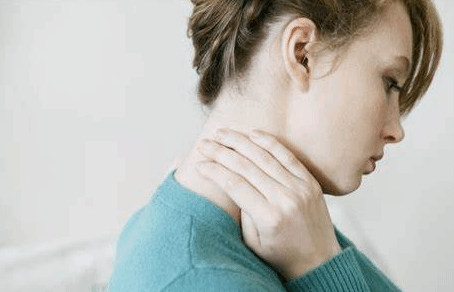 脖子疼痛怎么办？5个方法或许可以缓解