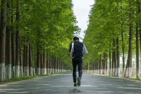 久坐的男性脾气差？做到4点改善阳气郁结