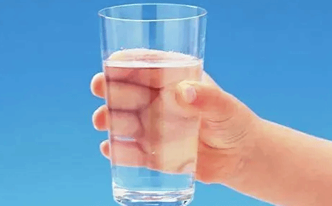 想要发挥佳 考生喝水时一定要注意四点