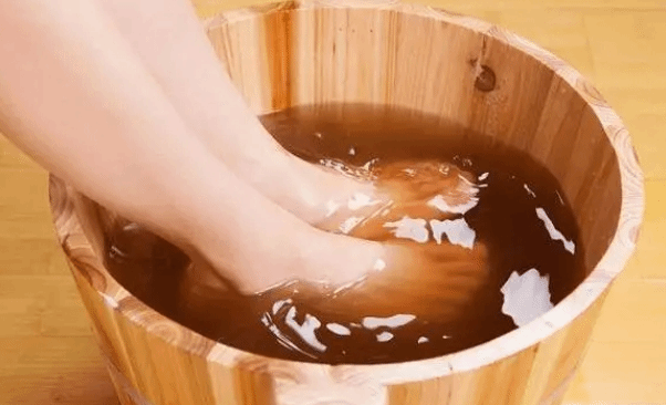 坚持泡脚会有什么好处？怎么才算正确泡脚呢