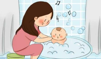 夏季给宝宝洗澡有讲究 5大注意事项要牢记