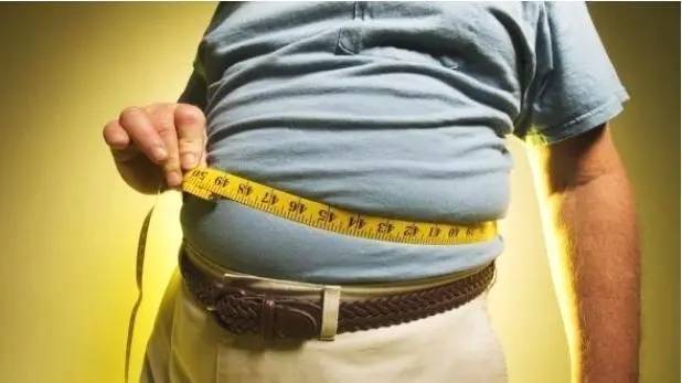 怎样减掉肚子上的赘肉 试试7大“排毒通便”方法