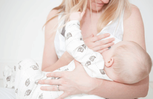 母乳喂养有助产妇减轻体重？这些知识要了解