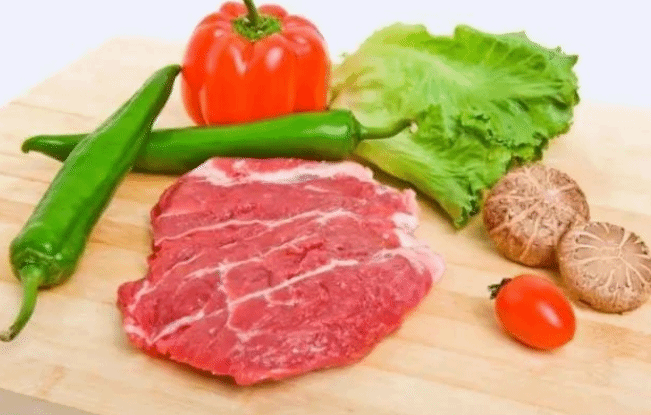 一胖有百害！只吃肉不吃主食的减肥方法可靠吗