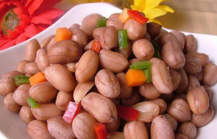 研究发现：适量吃花生可以改善心血管代谢